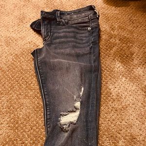 Skinny jeans, great shape, great fit.